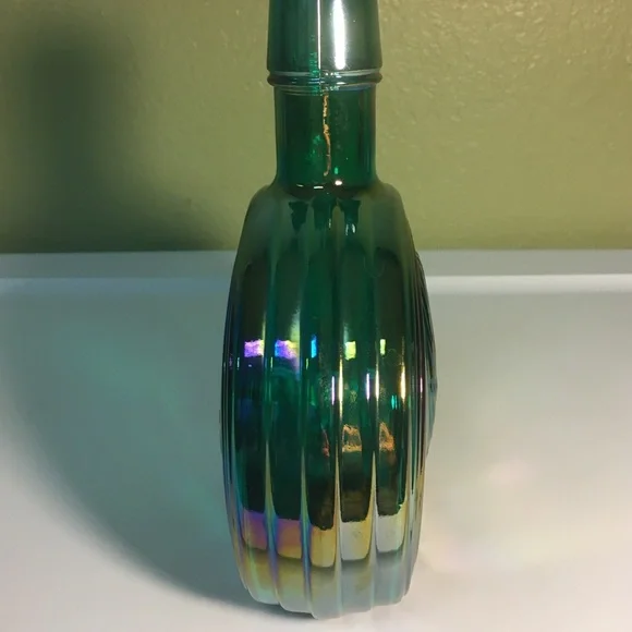 SOLD Vintage 1970’s Green Carnival Glass Decanter - Picture 4 of 8